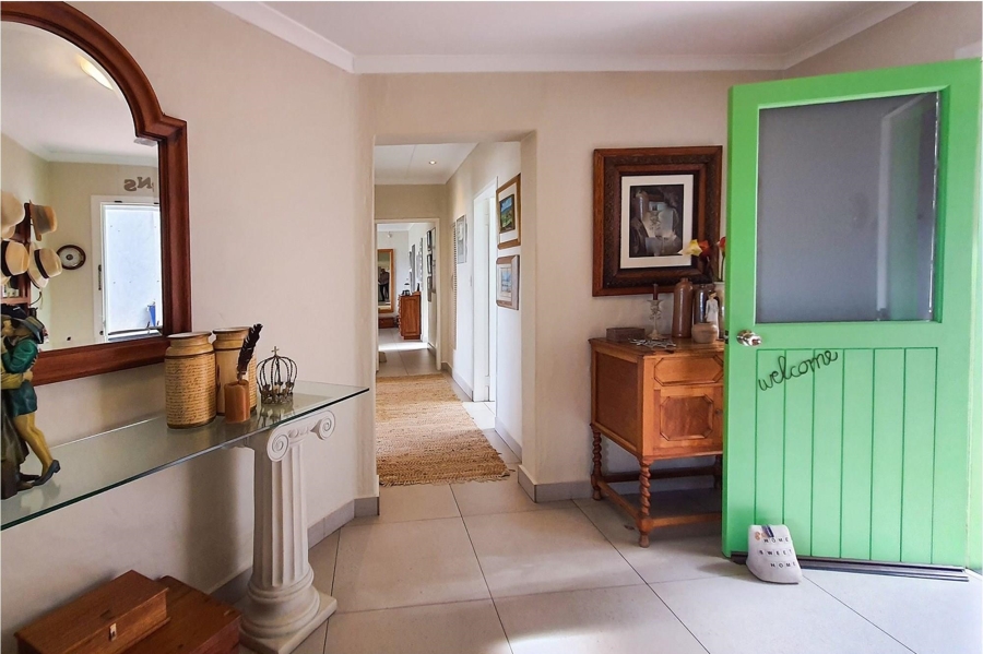 To Let 3 Bedroom Property for Rent in Heuwelkruin Western Cape
